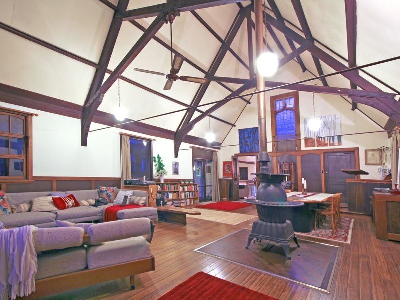 3 Range Rd, Olinda VIC 3788