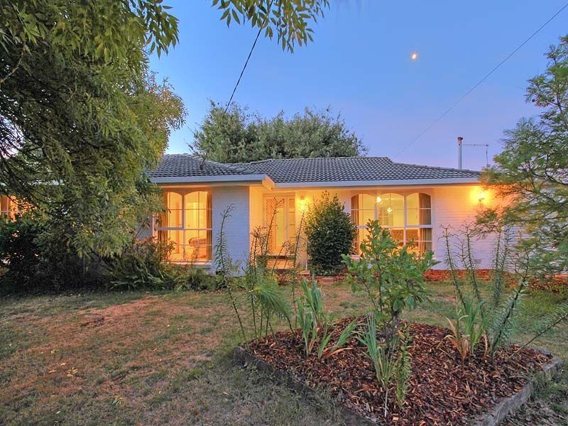 2 Sunset Strip, Silvan VIC 3795