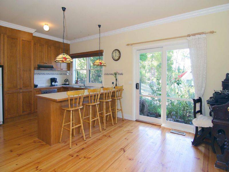 82 McNicol Road, Tecoma VIC 3160
