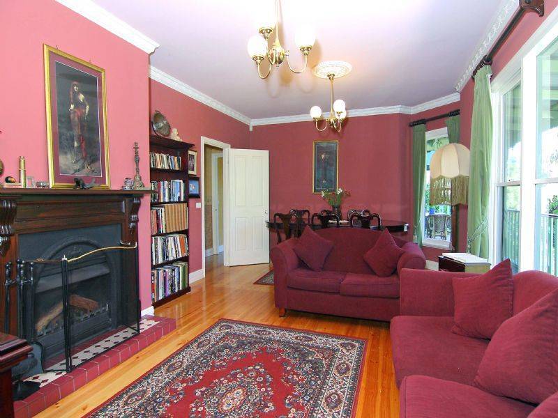 82 McNicol Road, Tecoma VIC 3160