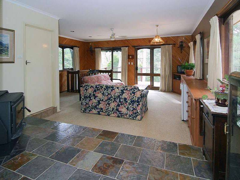 23 Kooringal Road, Upwey VIC 3158