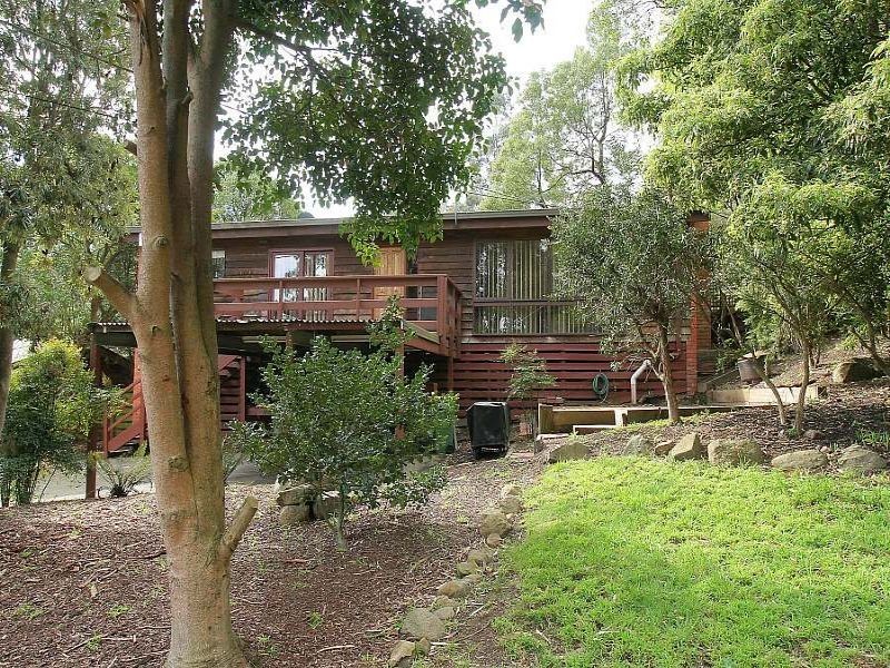 27 Olive Grove, Tecoma VIC 3160