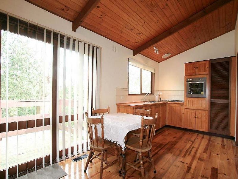 27 Olive Grove, Tecoma VIC 3160