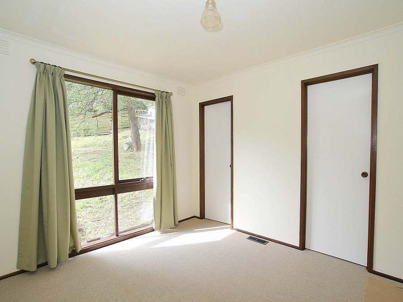 27 Olive Grove, Tecoma VIC 3160