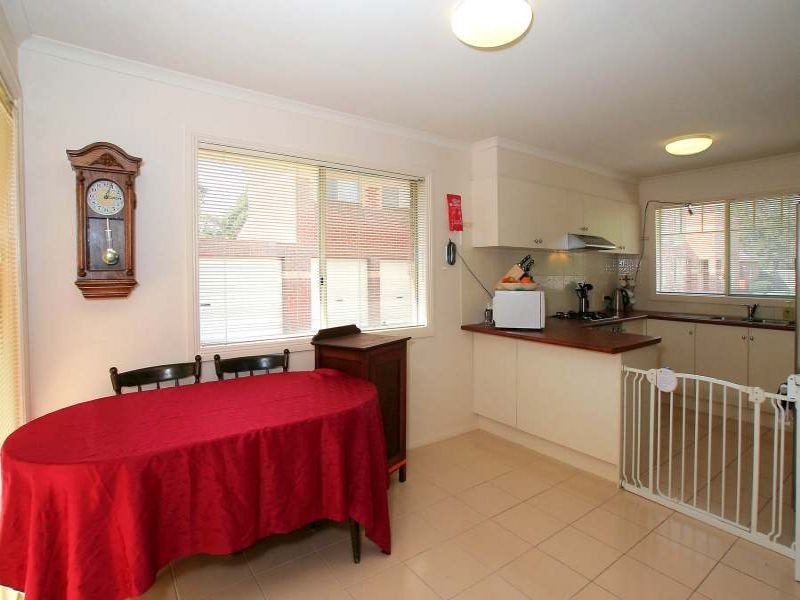 2/23 Lena Grove, Kilsyth VIC 3137