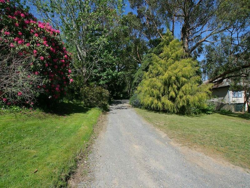 4 Walter Street, Tecoma VIC 3160