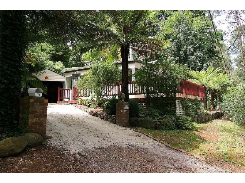 71 The Crescent, Sassafras VIC 3787