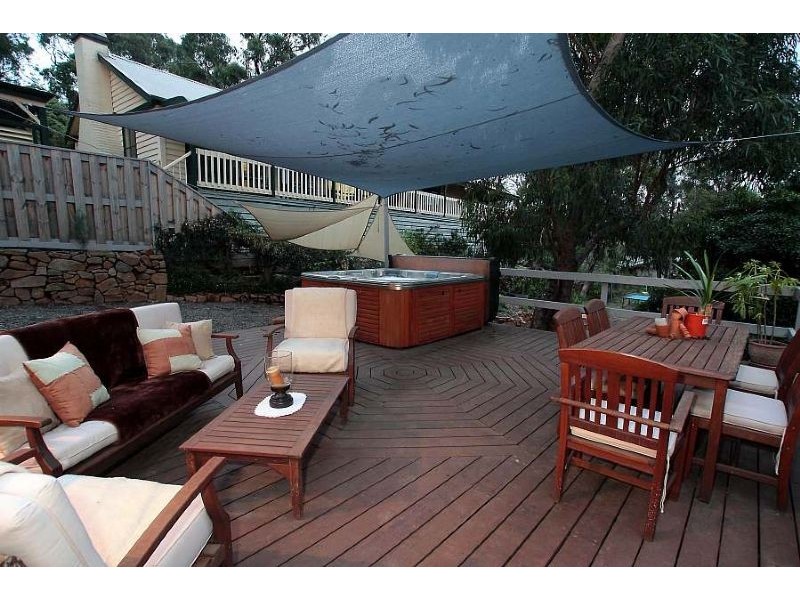 8 Vernon Street, Upwey VIC 3158