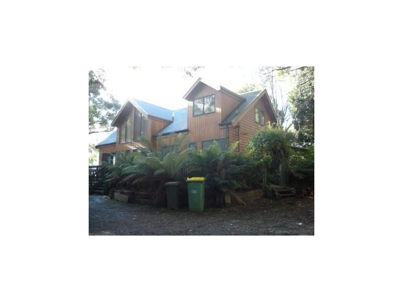 100 Ridge Road, Mount Dandenong VIC 3767