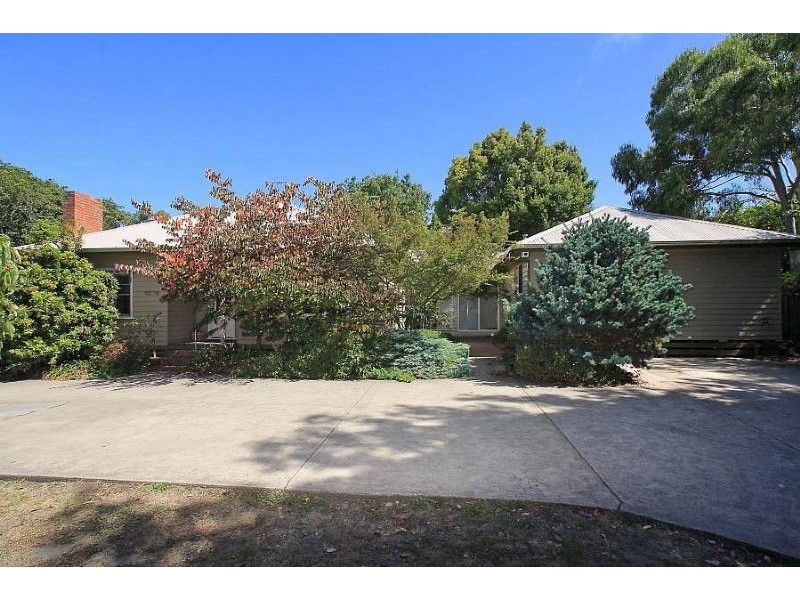 1 Sophia Grove, Tecoma VIC 3160