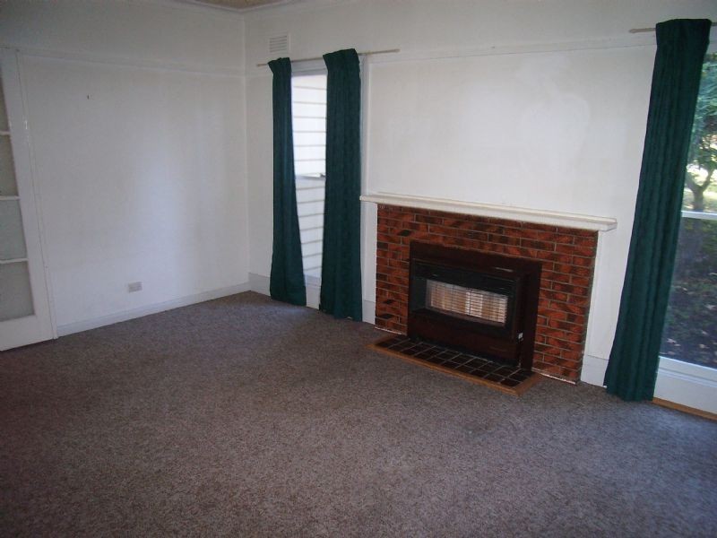 19 Sophia Grove, Tecoma VIC 3160