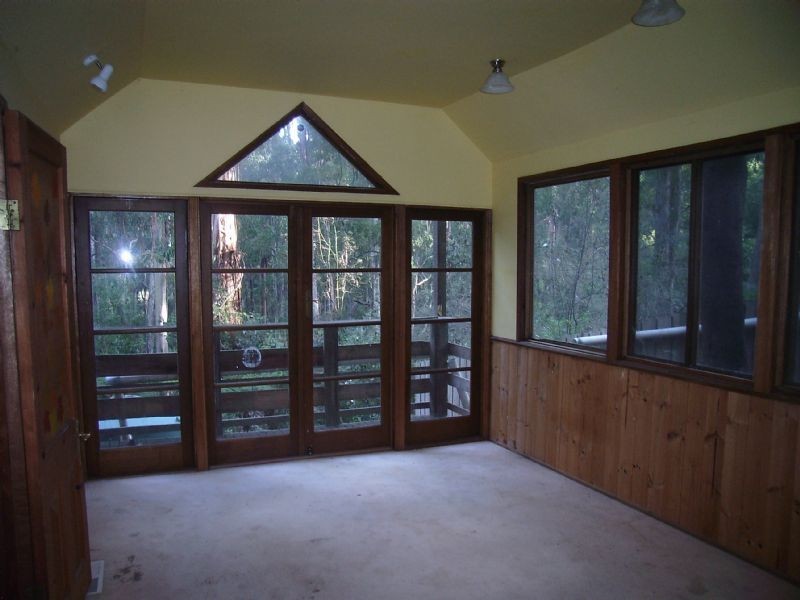 12A Argonne Parade, Selby VIC 3159