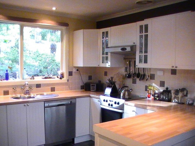 98-100 Inverness Road, Kalorama VIC 3766