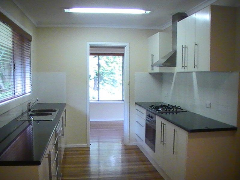 5 Viola Avenue, Mount Dandenong VIC 3767