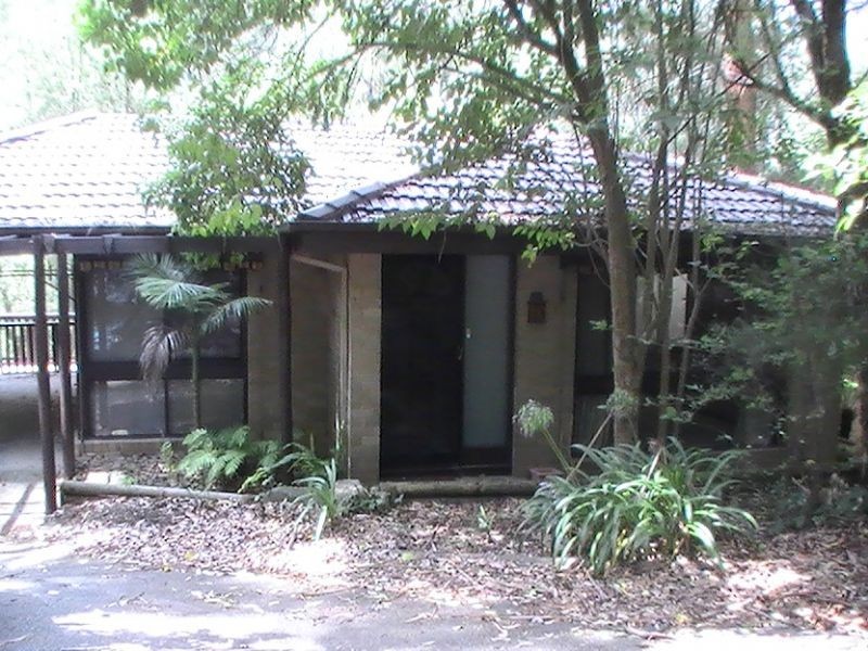 4 Farquharson Avenue, Belgrave VIC 3160
