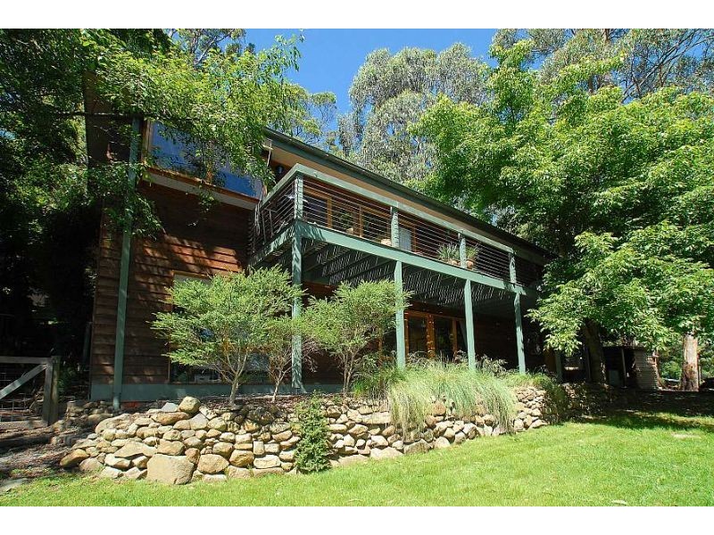 8 Glen Harrow Heights Road, Belgrave VIC 3160