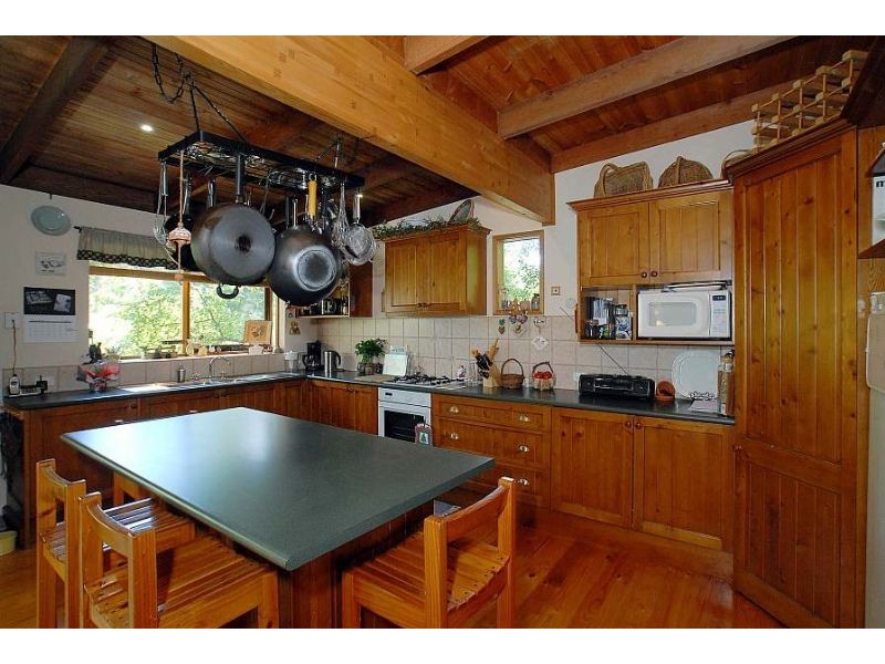 8 Glen Harrow Heights Road, Belgrave VIC 3160