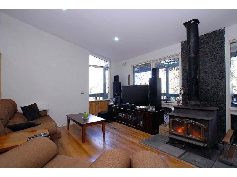 61 Glen Harrow Heights Road, Belgrave VIC 3160