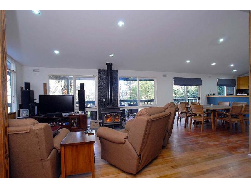 61 Glen Harrow Heights Road, Belgrave VIC 3160