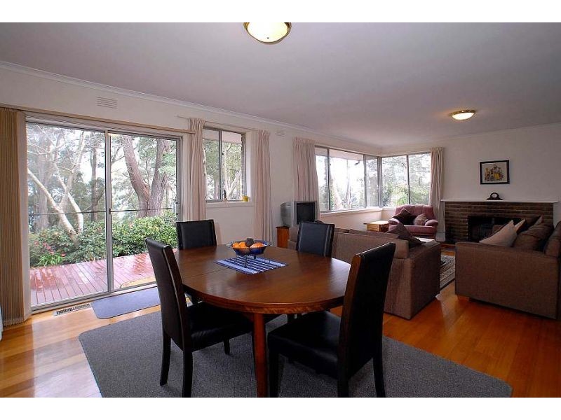 7 Dunn Avenue, Ferny Creek VIC 3786