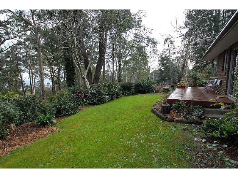 7 Dunn Avenue, Ferny Creek VIC 3786