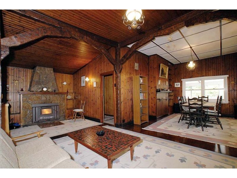 33 One Tree Hill Road, Ferny Creek VIC 3786