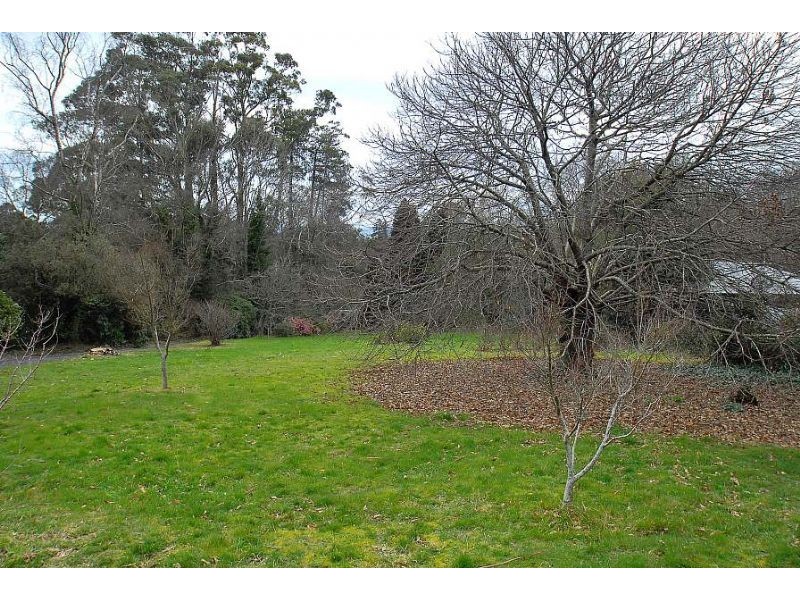 33 One Tree Hill Road, Ferny Creek VIC 3786