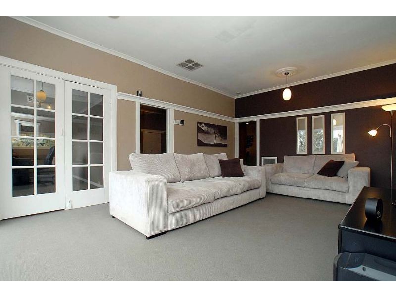 5 Eric Street, Belgrave VIC 3160