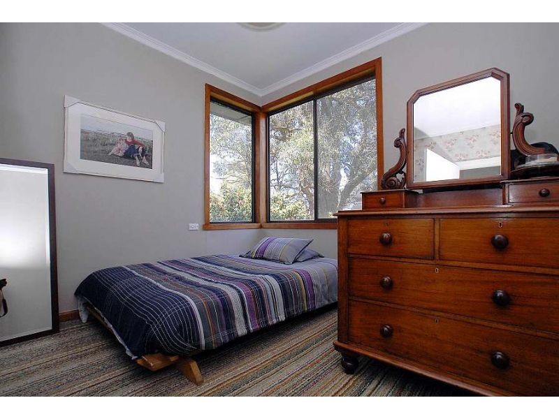 15 School Road, Ferny Creek VIC 3786