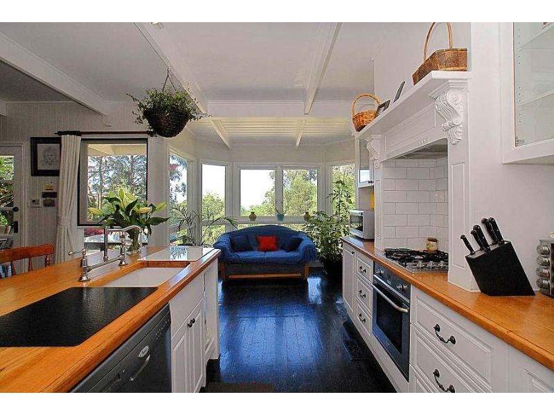 15 Ridge Crescent, Mount Dandenong VIC 3767