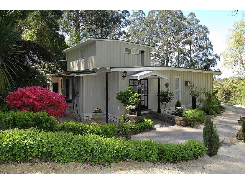 15 Ridge Crescent, Mount Dandenong VIC 3767