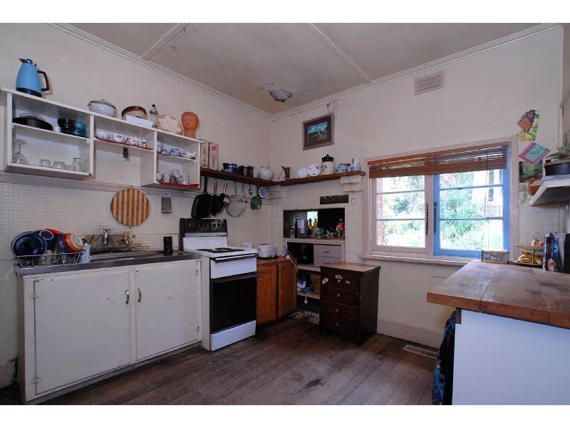 14 Collier Avenue, Tecoma VIC 3160