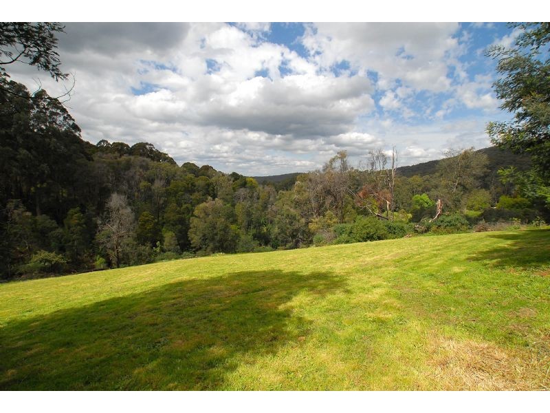 215 Olinda Creek Road, Kalorama VIC 3766