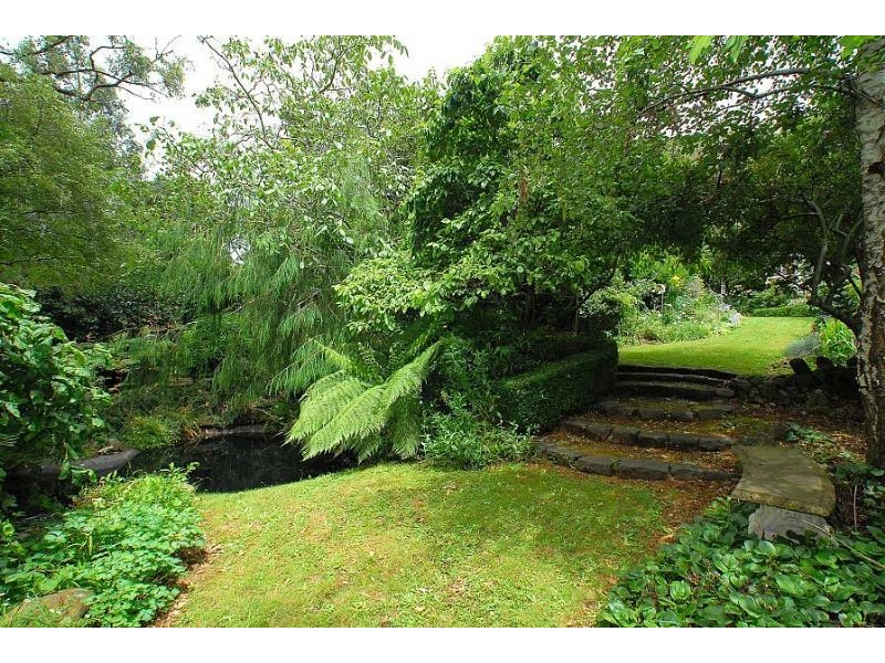45 Hilton Road, Ferny Creek VIC 3786