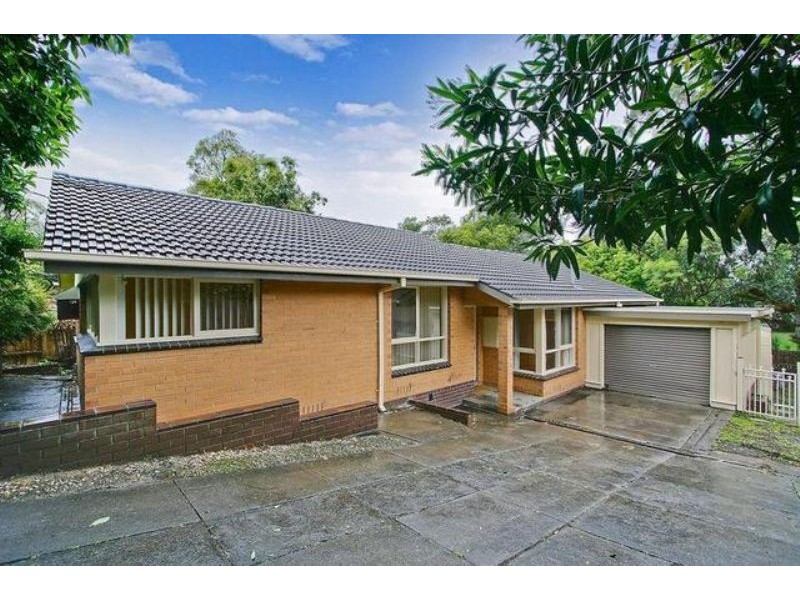 20 Benbow Crescent, Boronia VIC 3155