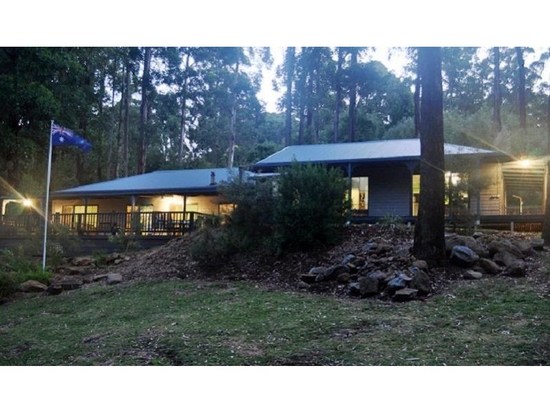 4 Janesdell Avenue, Ferny Creek VIC 3786