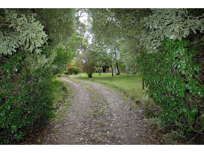 102-104 Ridge Road, Mount Dandenong VIC 3767