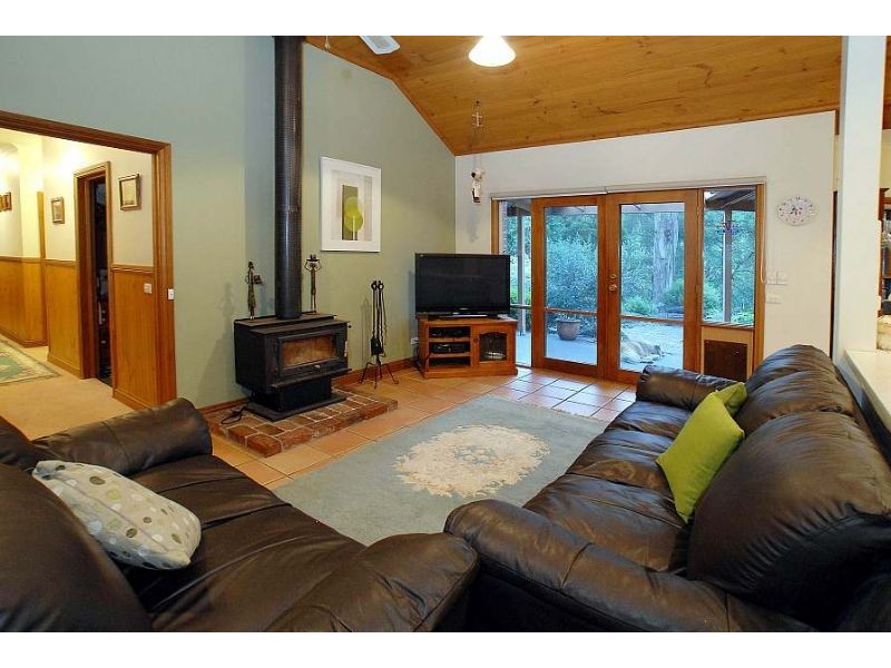 34 Goudiesdale Road, Selby VIC 3159