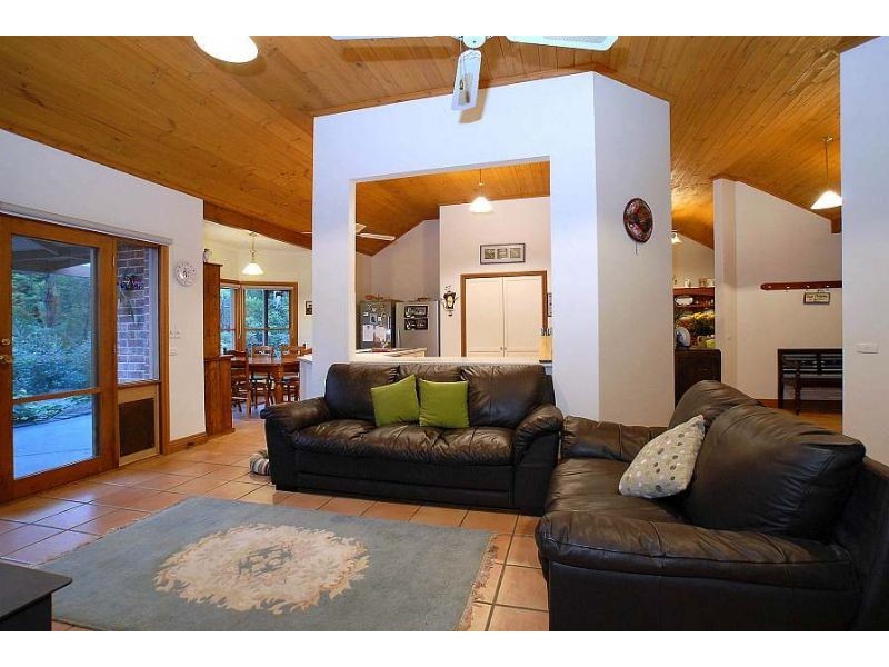 34 Goudiesdale Road, Selby VIC 3159