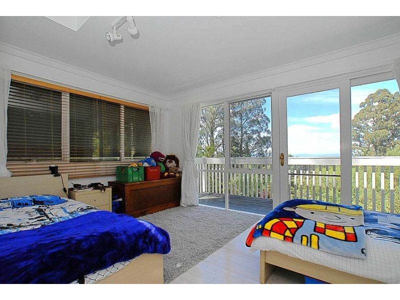 15 Ridge Crescent, Mount Dandenong VIC 3767
