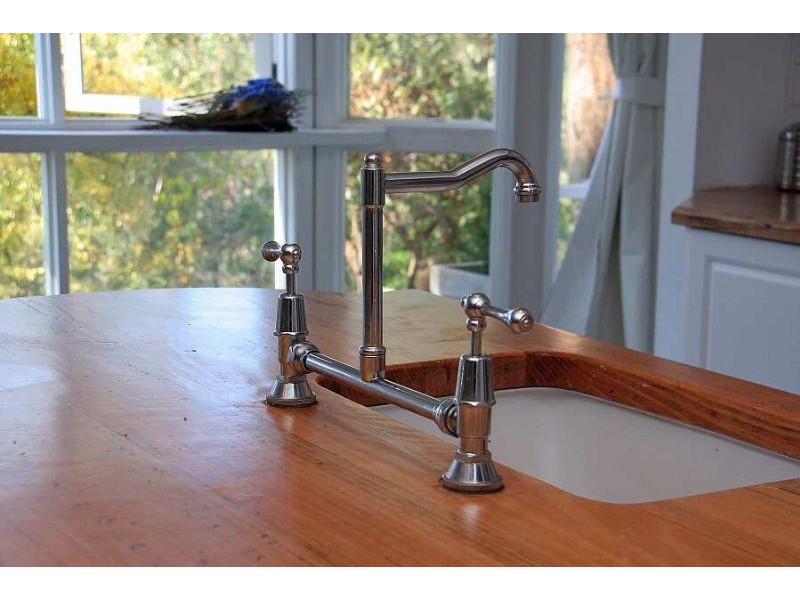 15 Ridge Crescent, Mount Dandenong VIC 3767