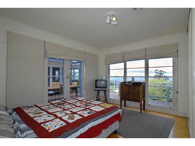 27 Ridge Road, Kalorama VIC 3766