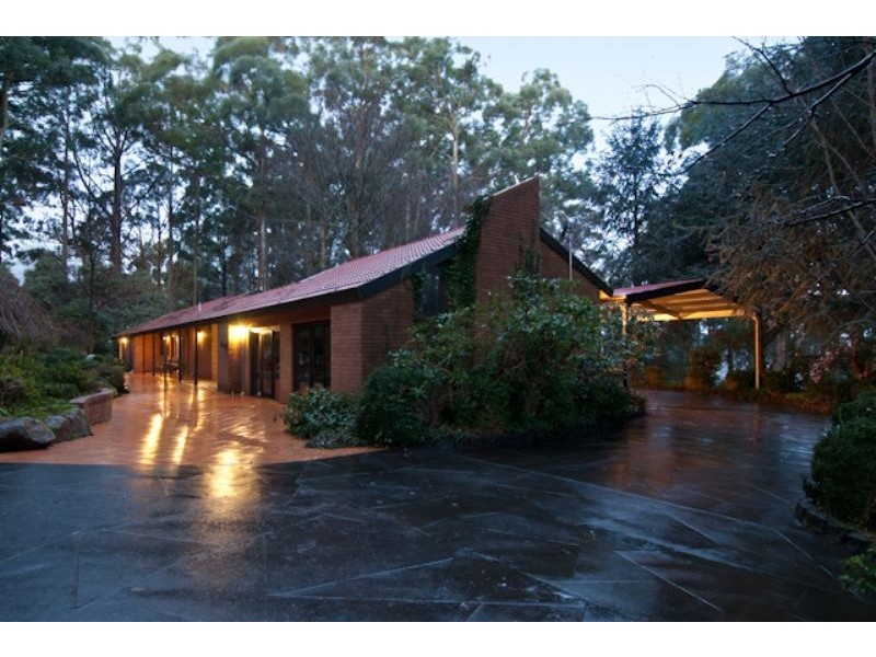 23 Ornata Road, Mount Dandenong VIC 3767