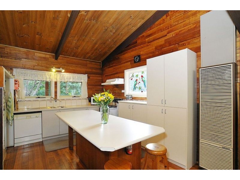 11 Fern Grove, Ferny Creek VIC 3786