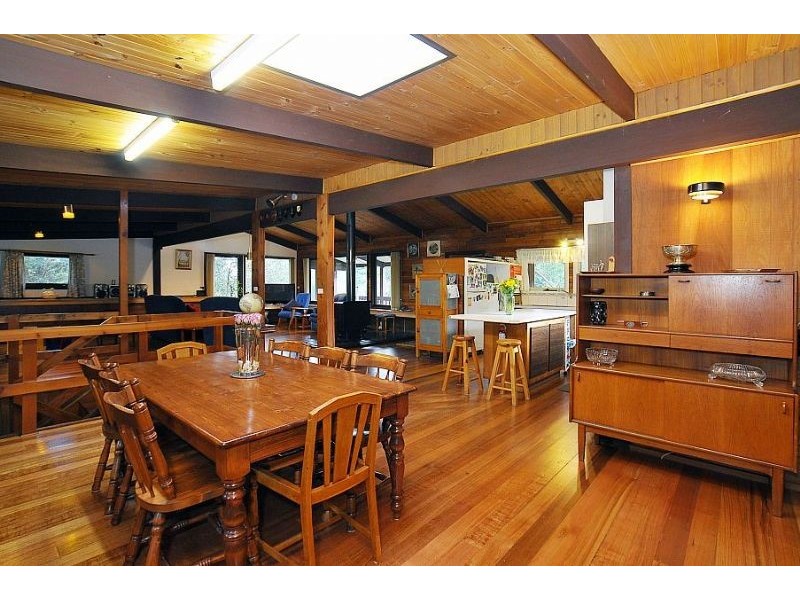 11 Fern Grove, Ferny Creek VIC 3786