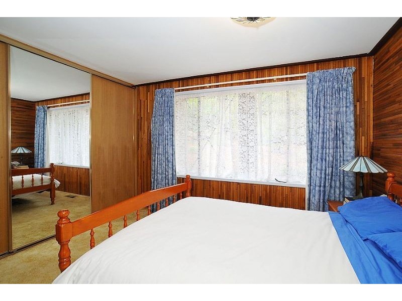 11 Fern Grove, Ferny Creek VIC 3786