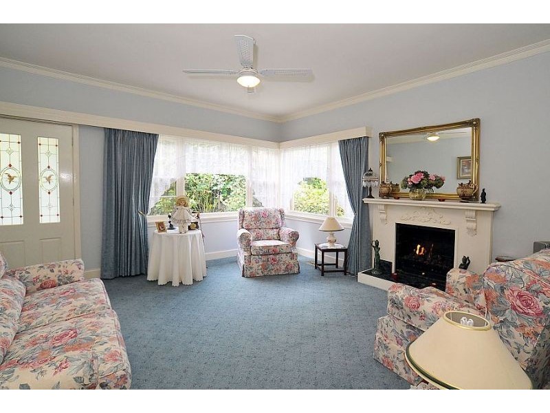 21 Old Main Road, Ferny Creek VIC 3786