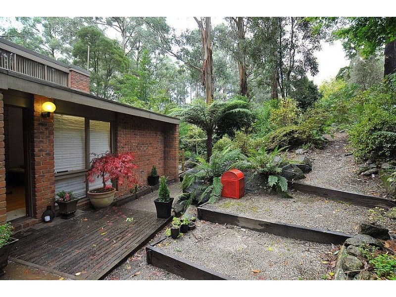 16 Ham Road, Ferny Creek VIC 3786