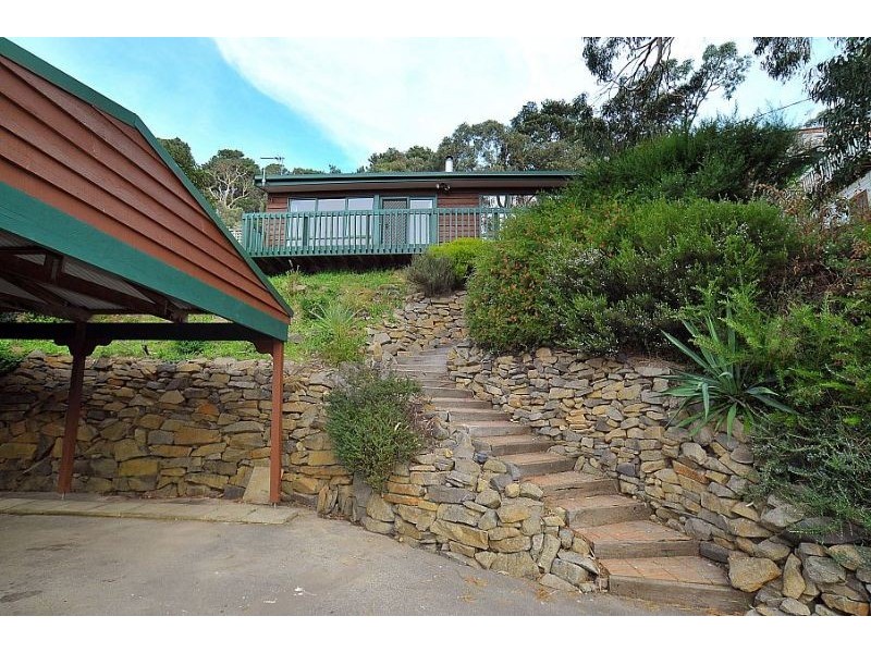 42 Ropley Grange, Upwey VIC 3158