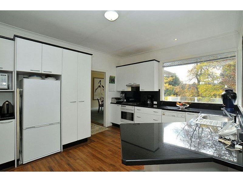 17 Sherbrooke Road, Sherbrooke VIC 3789